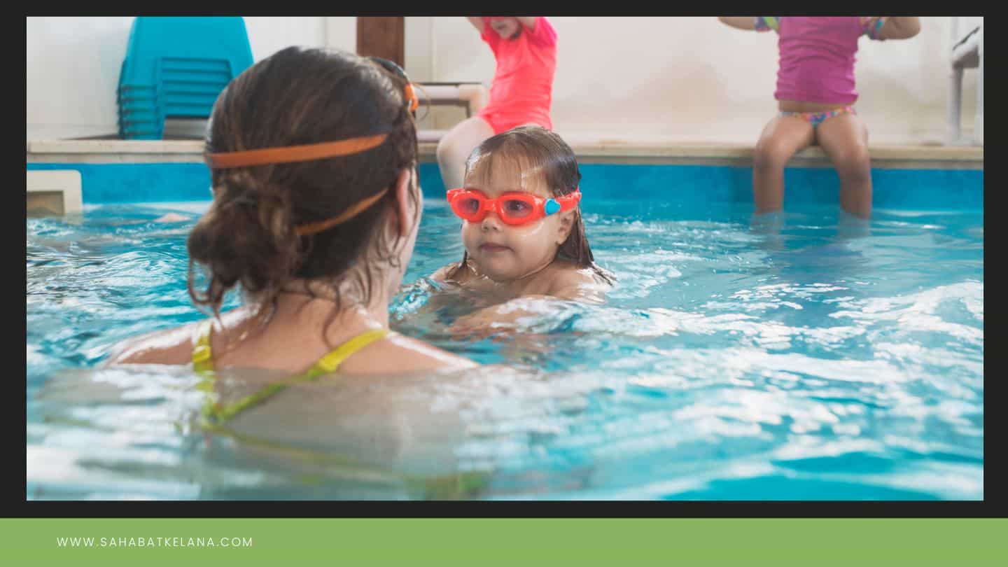 Les Berenang Bayi- Toddler